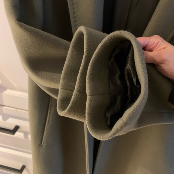 Aritzia Babaton The Stedman Coat - Wool Melton - Picture 8 of 9